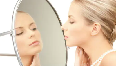 Mirrors provoke depression in women
