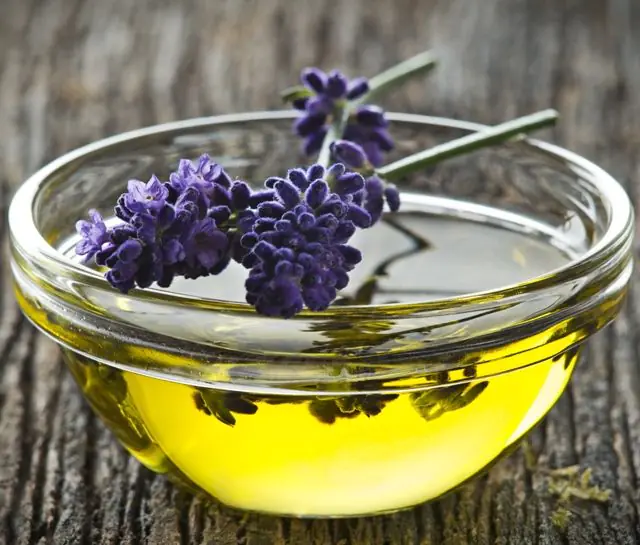Minyak lavender untuk papiloma di jari kaki