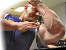 How to pump up huge arms?
