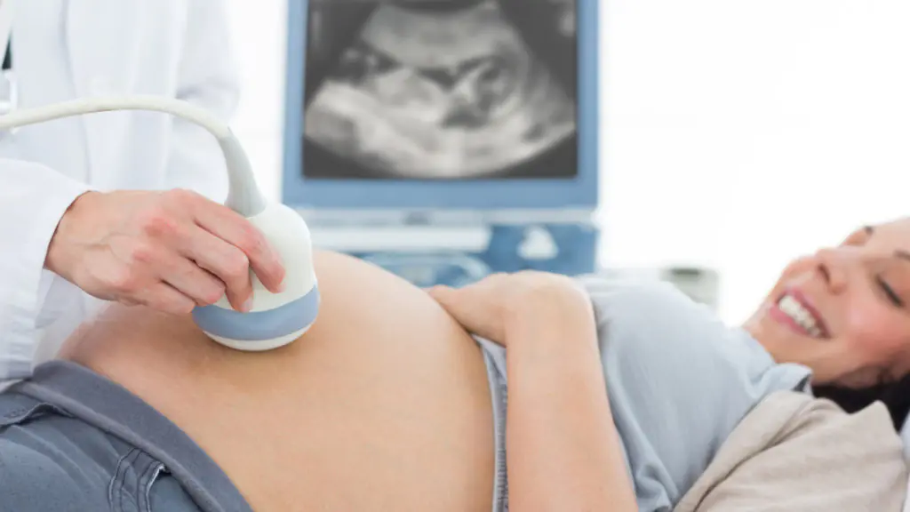 Ultralyd under graviditet: når skal det gjøres og skader det babyen?
