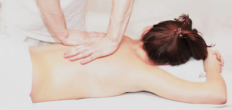 Massage du dos à domicile