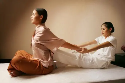 Massage kiểu Thái