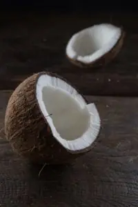 På bilden: kokosnötter